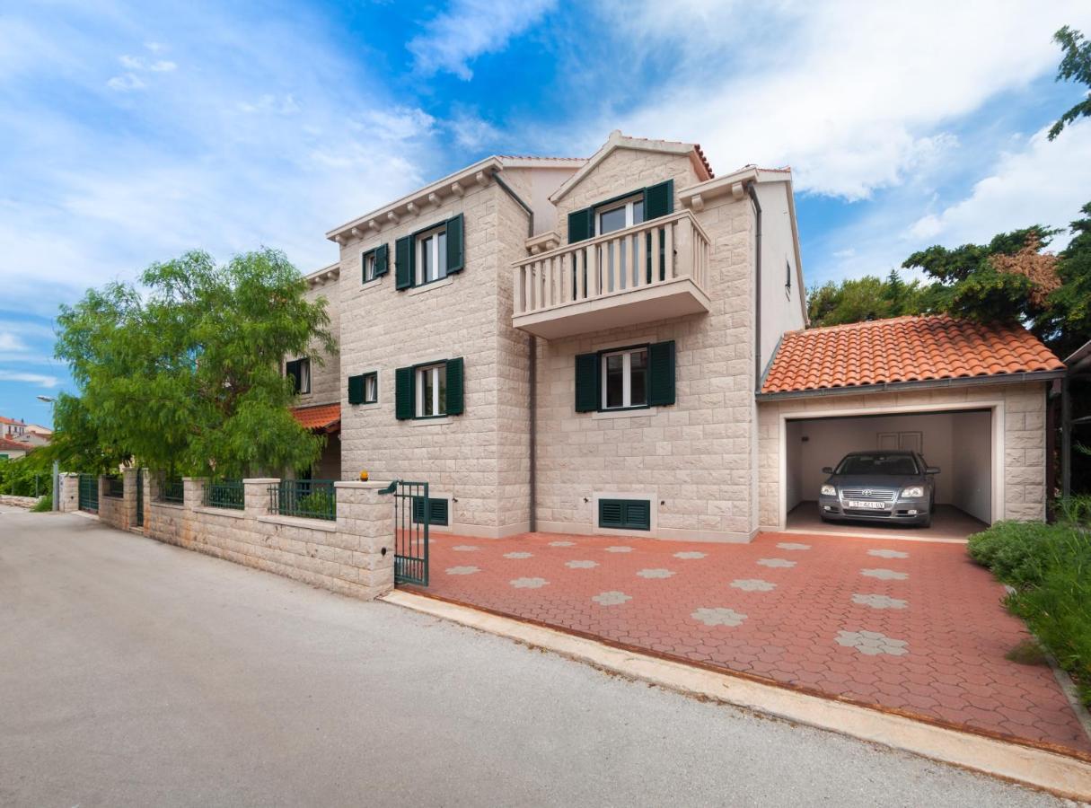 Apartments By The Sea Postira, Brac - 15242 Εξωτερικό φωτογραφία