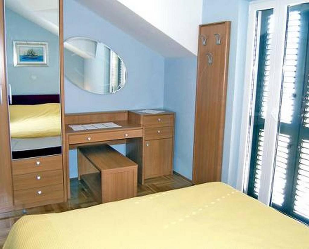 Apartments By The Sea Postira, Brac - 15242 Εξωτερικό φωτογραφία
