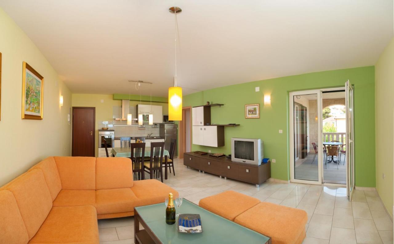 Apartments By The Sea Postira, Brac - 15242 Εξωτερικό φωτογραφία