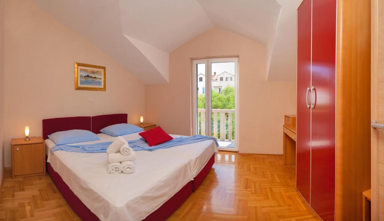 Apartments By The Sea Postira, Brac - 15242 Εξωτερικό φωτογραφία